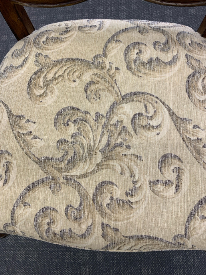 VTG CHIPPENDALE-STYLE CARVED WOOD ARMCHAIR W/CREAM&GOLD UPHOLSTERED SEAT.