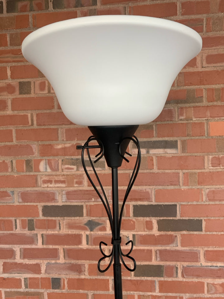 TALL BLACK FLOOR LAMP.