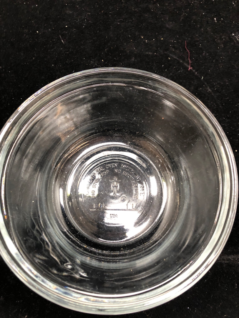 CLEAR GLASS SMALL ANCHOR HOCKING MIXING BOWL.