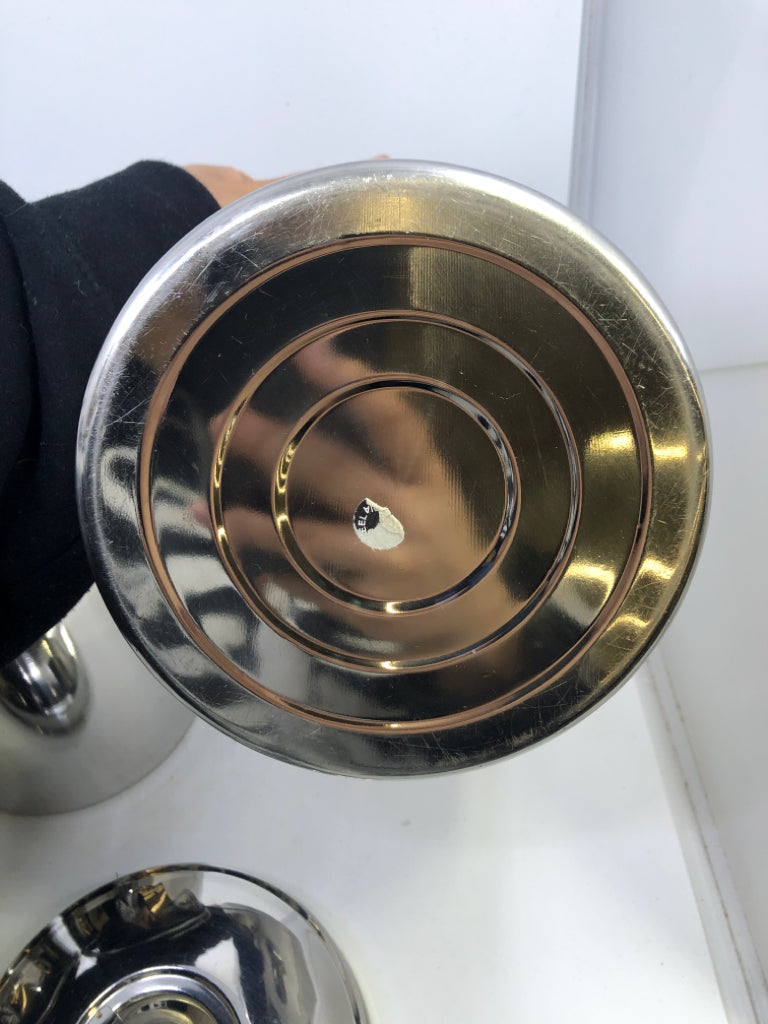 4 STAINLESS SMALL CANISTERS