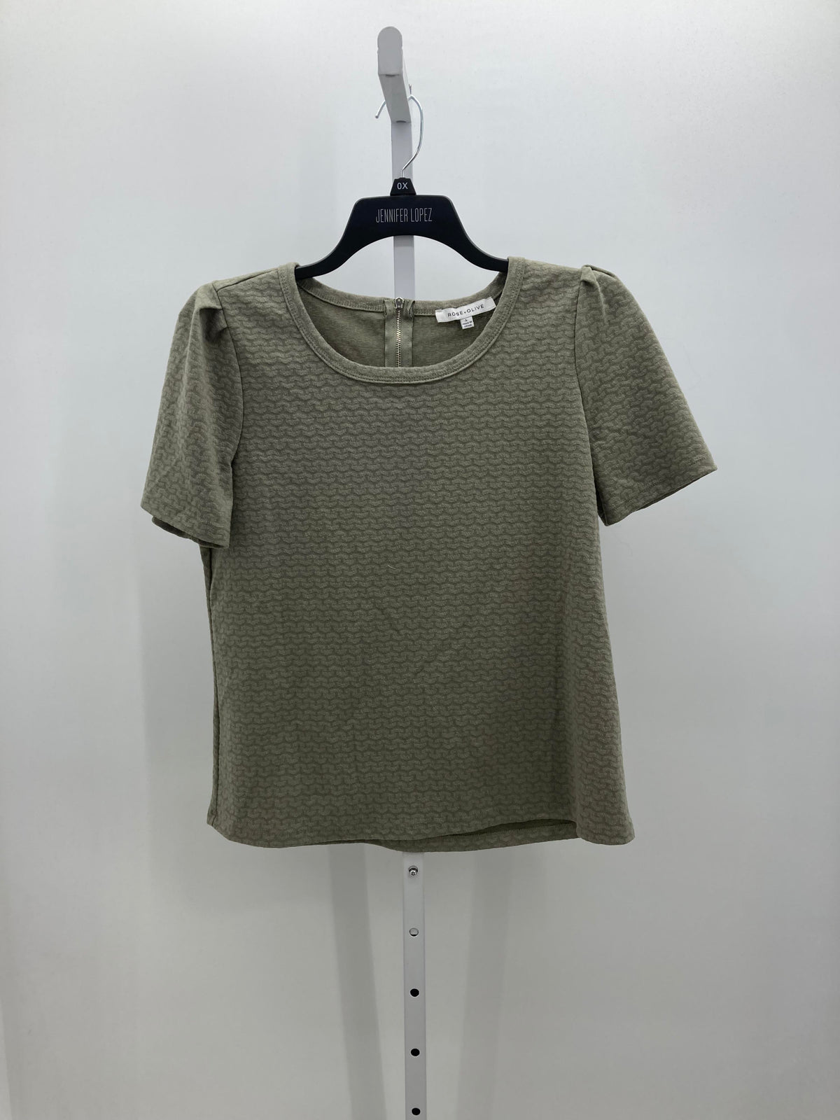 Rose & Olive Size Large Misses Short Sleeve Shirt
