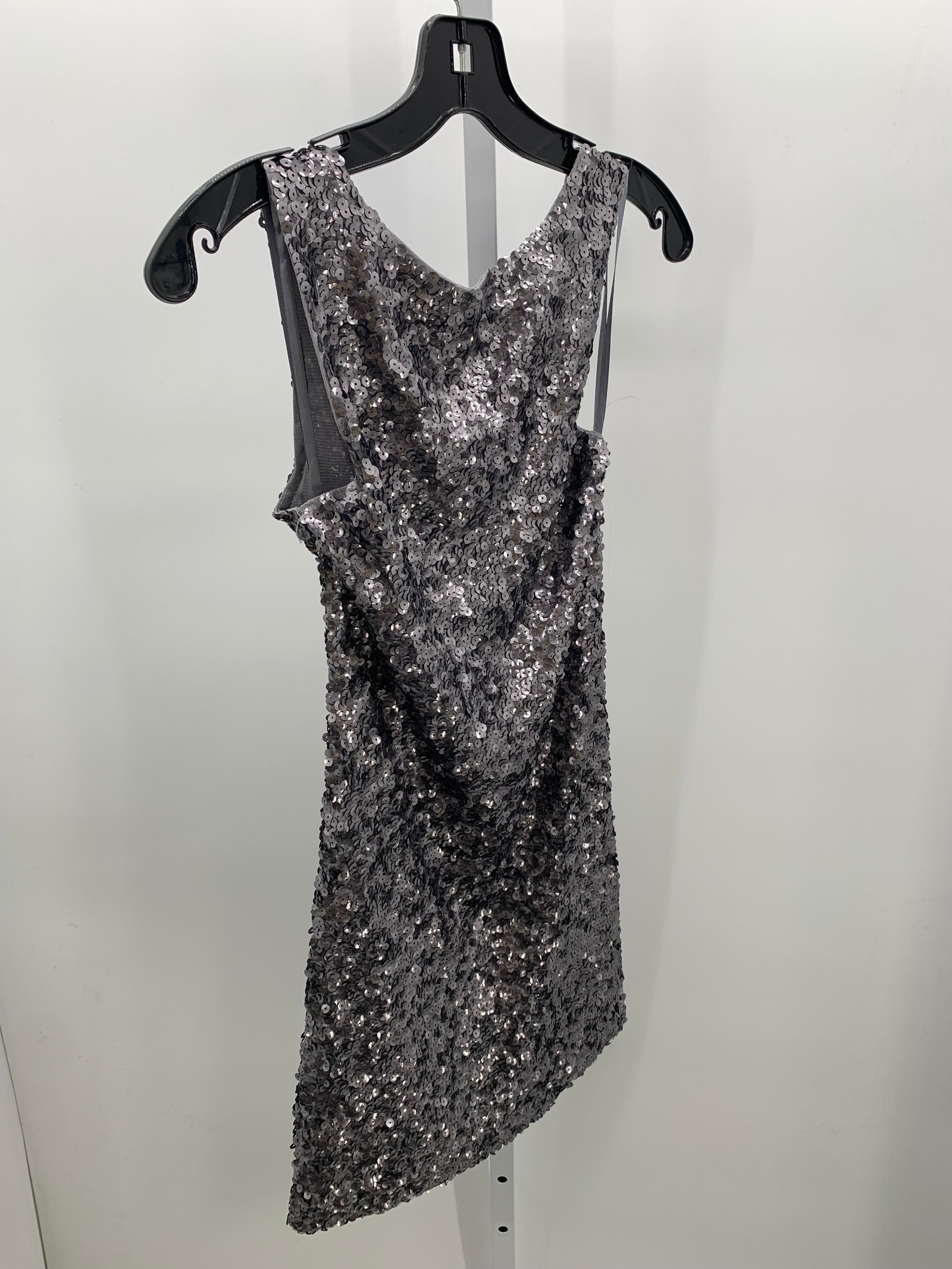 Size Small Juniors Sleeveless Dress