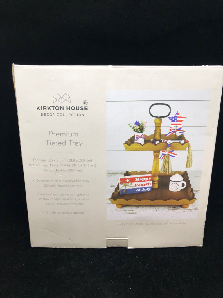 NIB PREMIUM TIERED TRAY W/SCALLOPED EDGES.