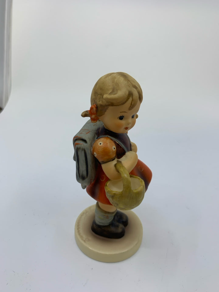 VTG SCHOOL GIRL #81/0 HUMMEL.