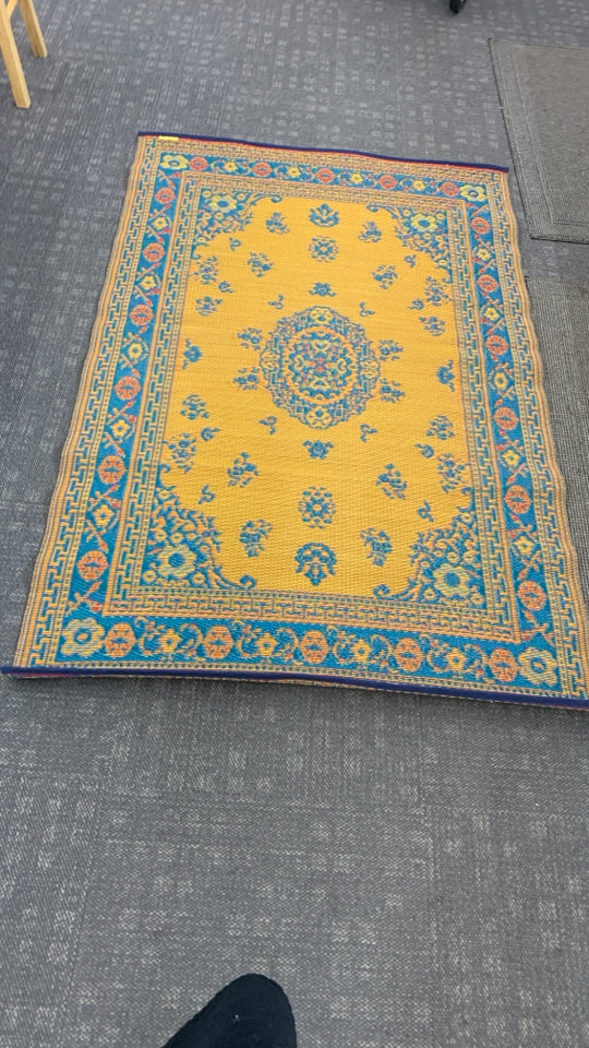 BLUE/ORANGE MAD MATS REVERSIBLE INDOOR OUTDOOR RUG.