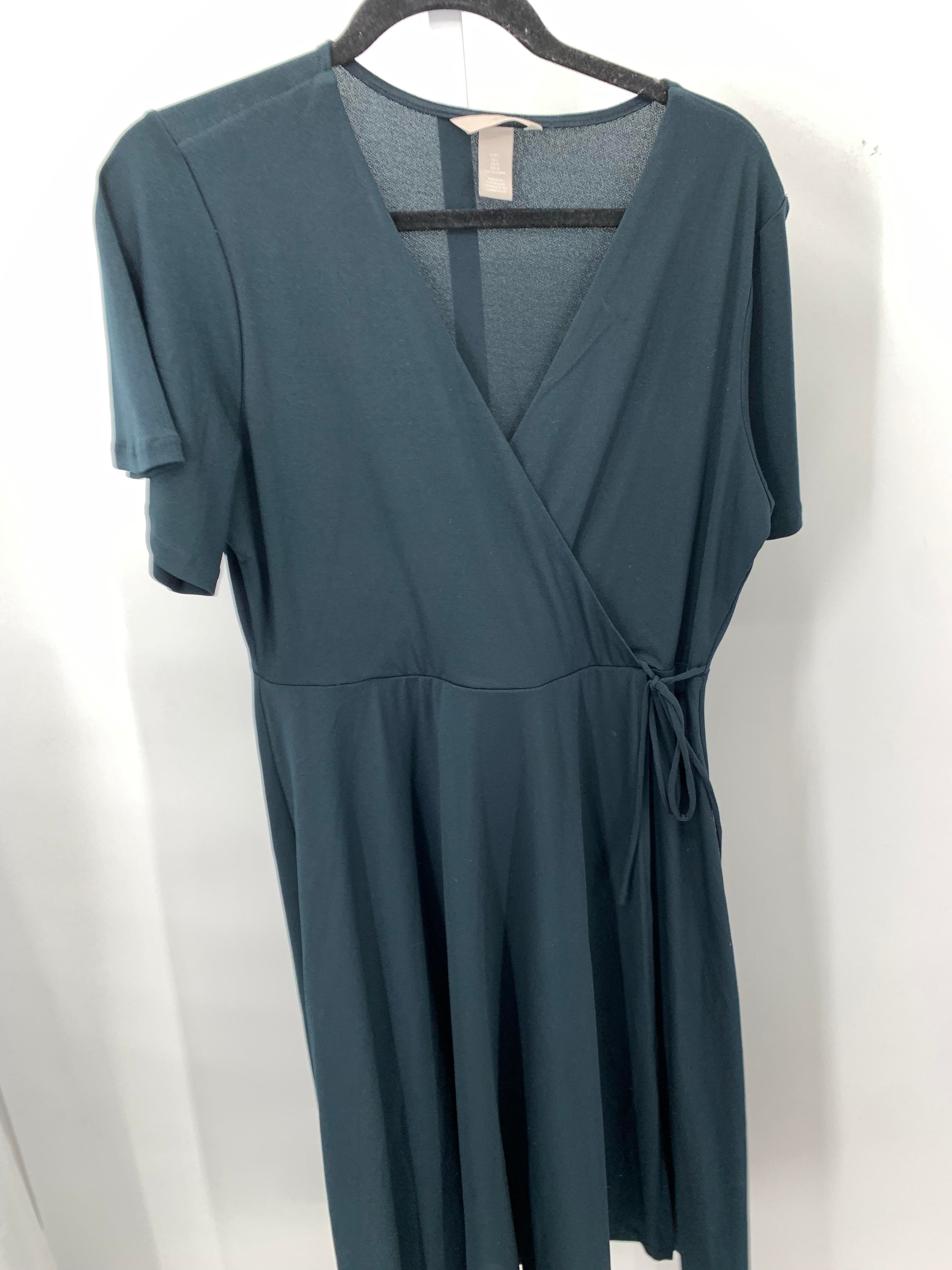 H&M Size Large Misses Short Sleeve Dress