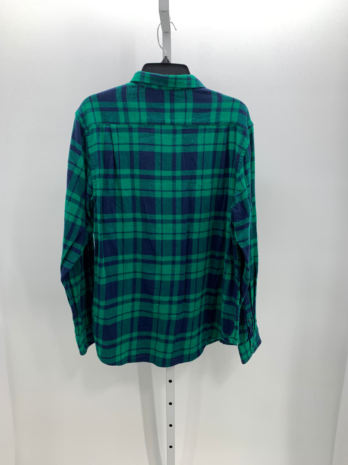 NAVY PLAID BTN DOWN