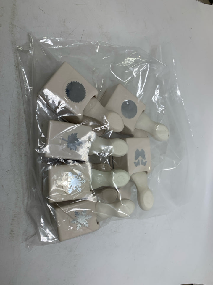6 MARTHA STEWART ASSORTED PAPER PUNCHERS IN BAG.