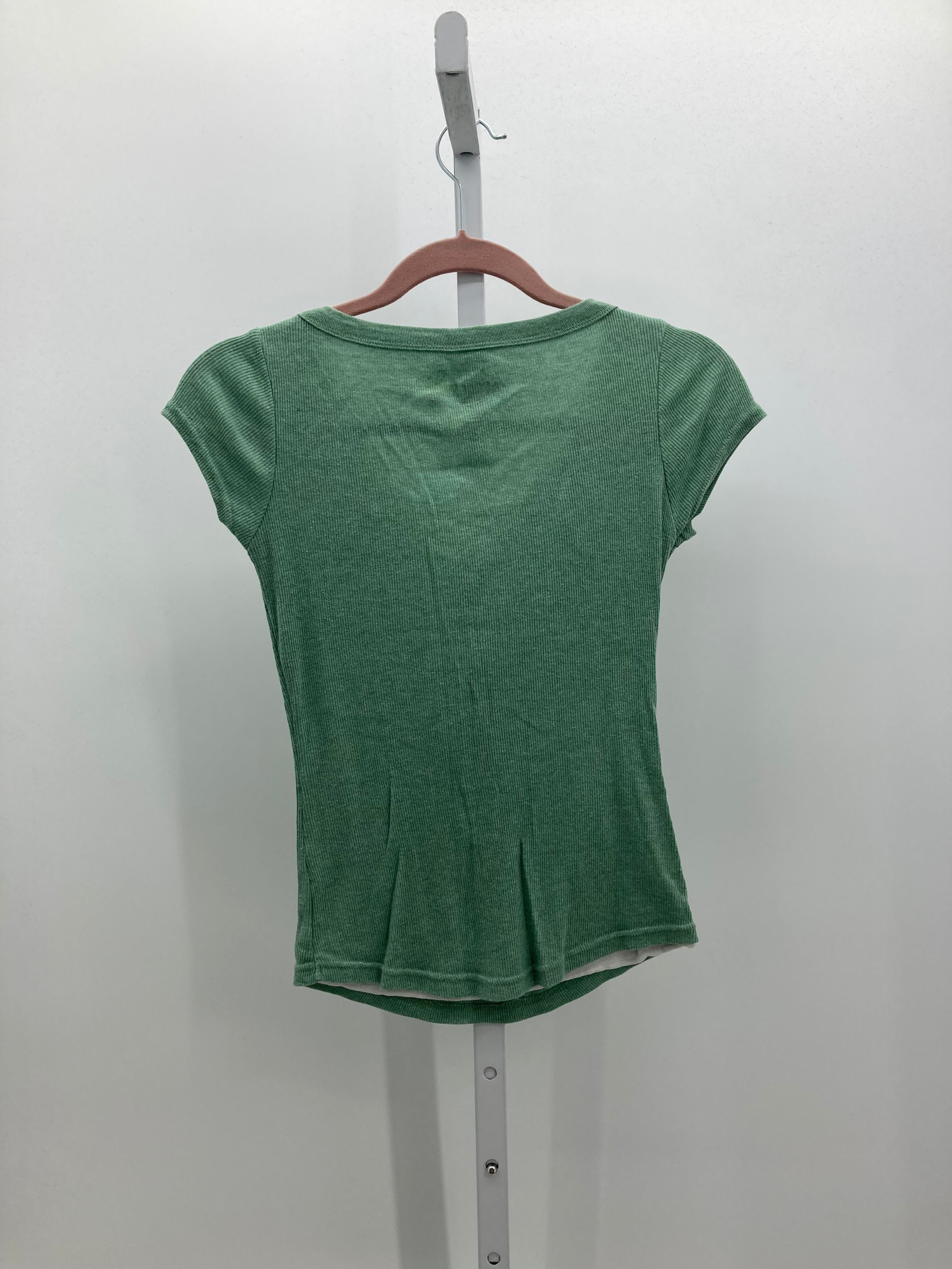 Energie Size Medium Juniors Short Sleeve Shirt