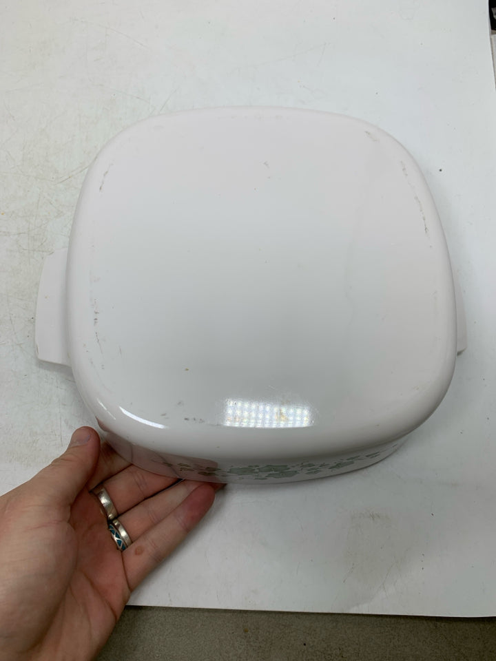 SQUARE IVY DISH W/ LID.