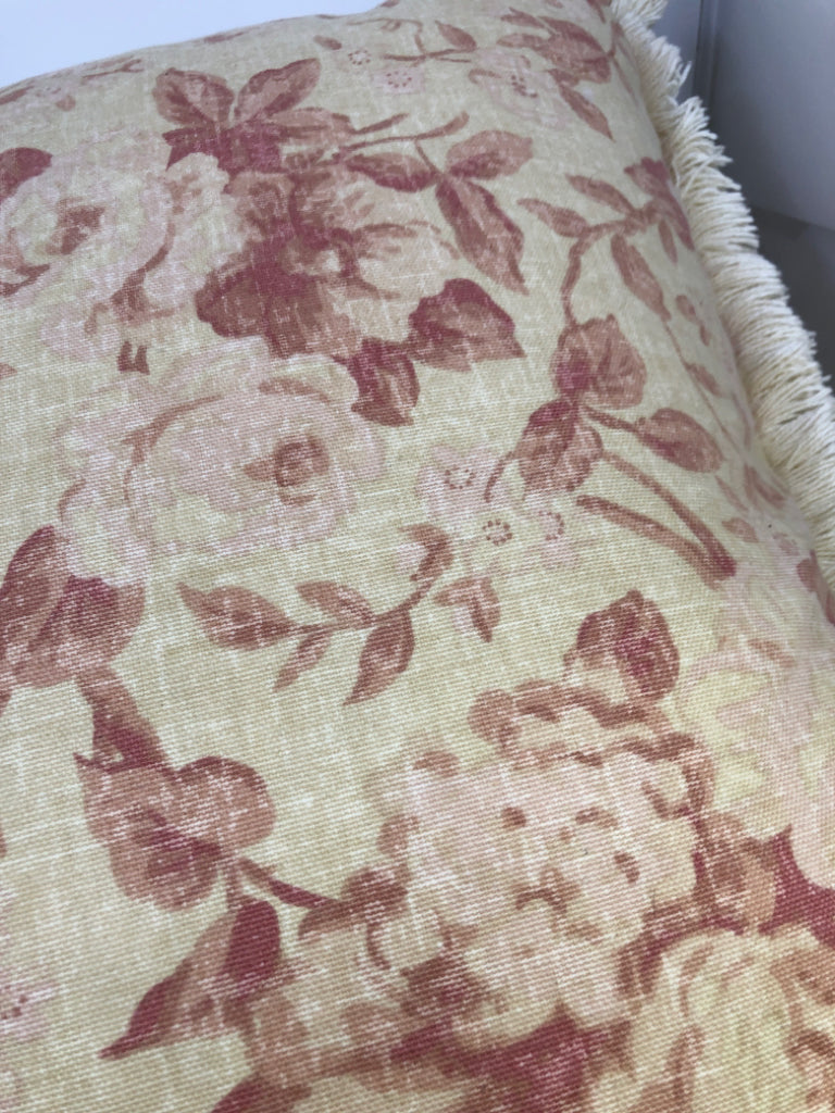 LARGE BEIGE & PINK DECORATIVE PILLOW W/FRINGE.