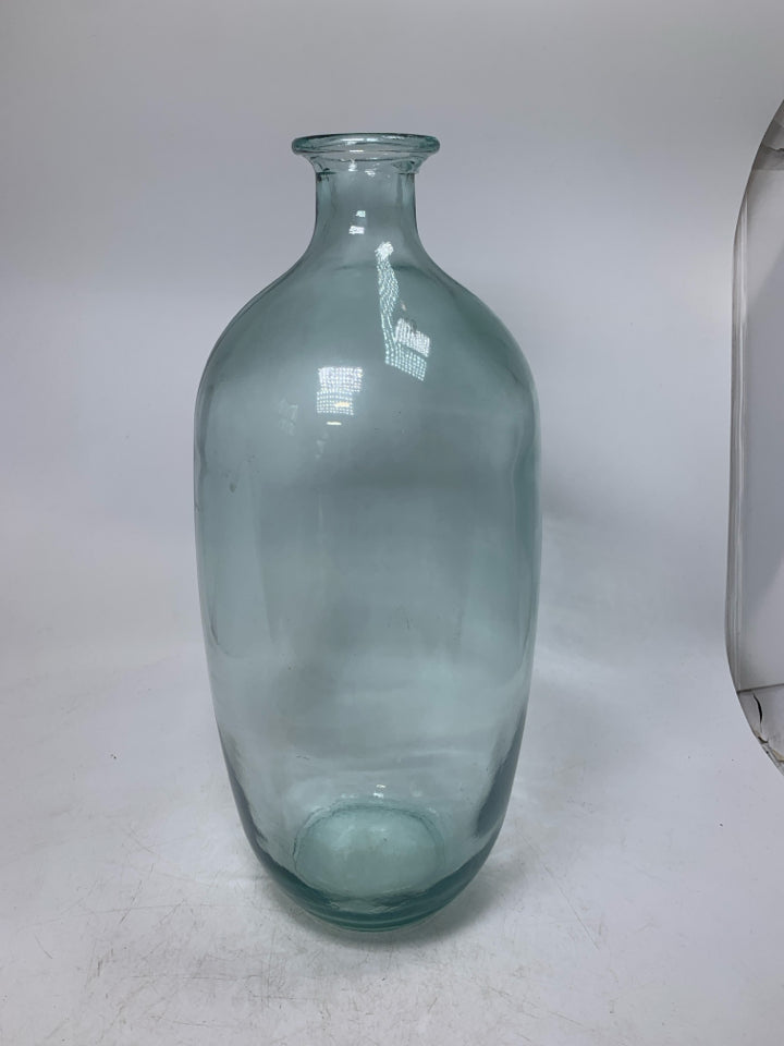BLUE TINT LARGE GLASS VASE.