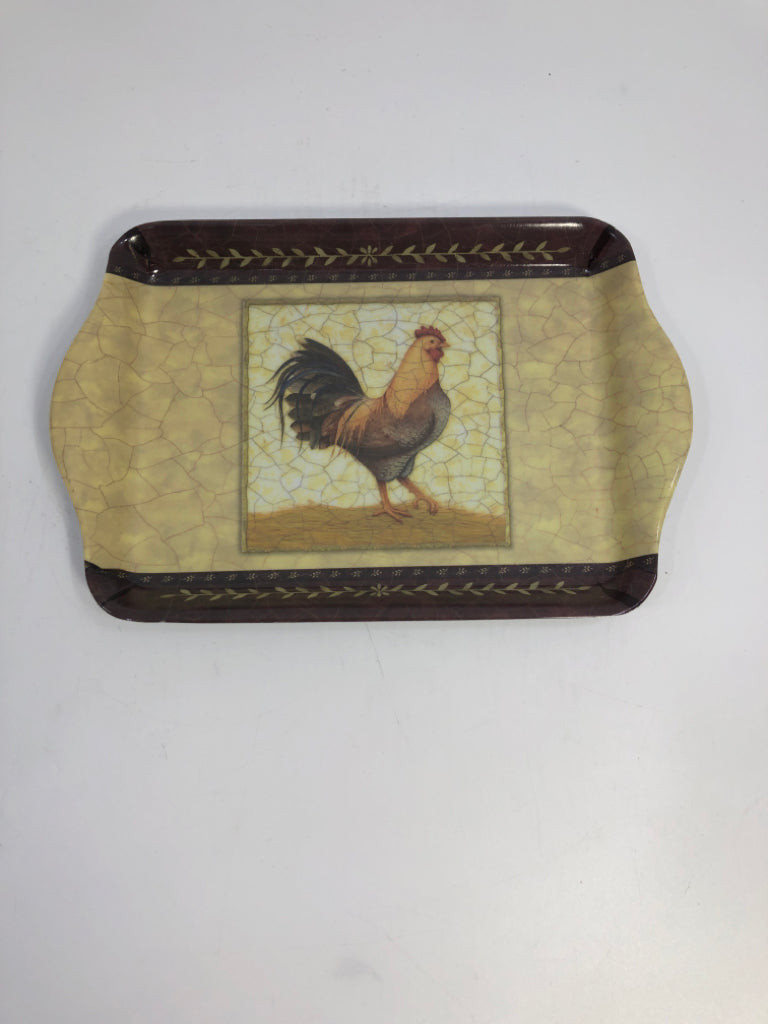 SMALL MELAMINE ROOSTER TRAY.