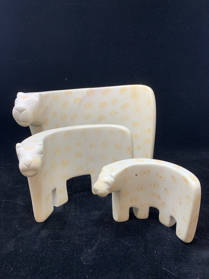 3PC STONE NESTING BEARS W/ORANGE DIAMOND DESIGN.