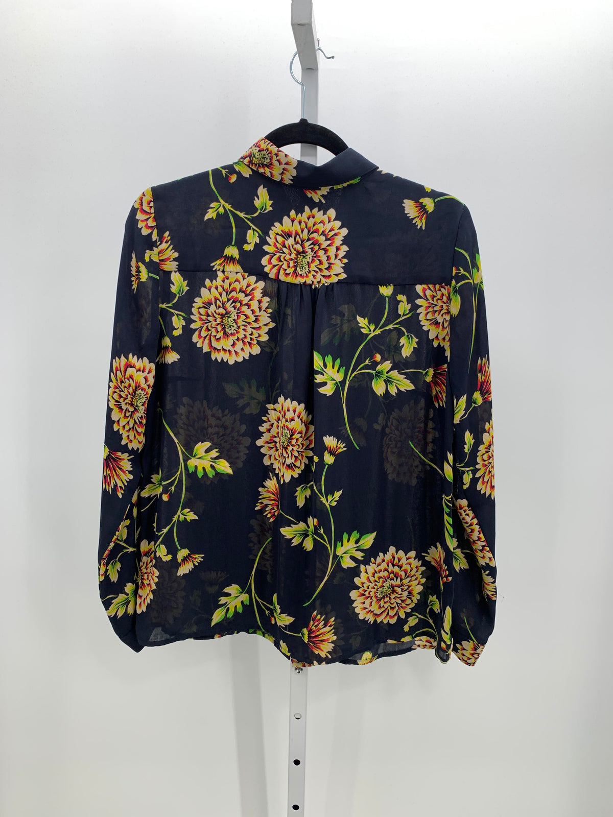 Cable & Gauge Size Small Misses Long Sleeve Shirt