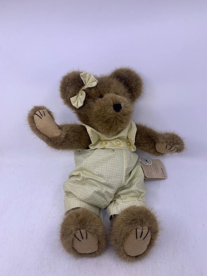 LIGHT BROWN BEAR W/ GREEN OVERALLS BOYDS BEAR.