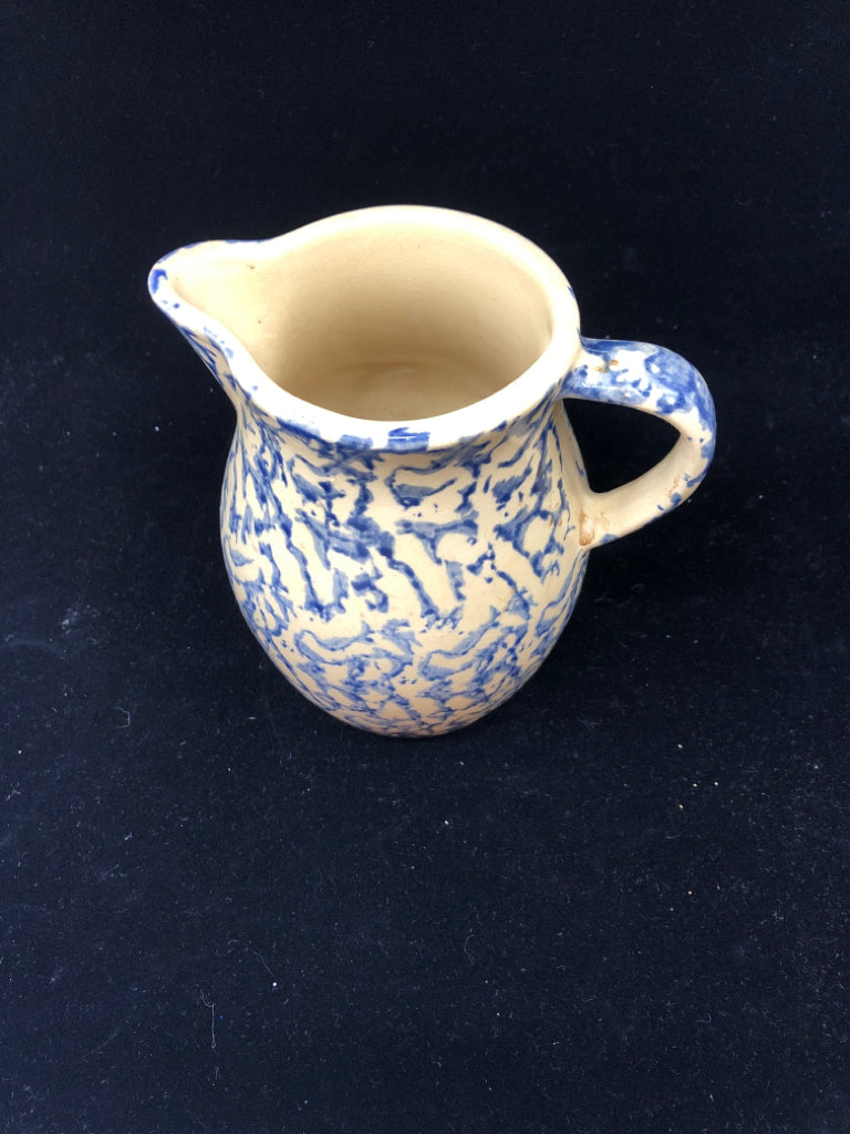 BEIGE CERAMIC PITCHER W/BLUE MARBLE DESIGN ROBINSON RANSBOTTOM.