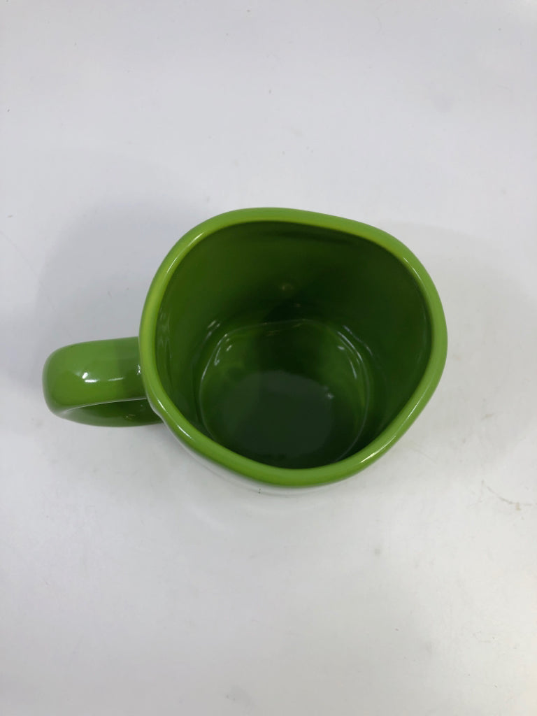 RAE DUNN SHAM ROCK GREEN MUG.
