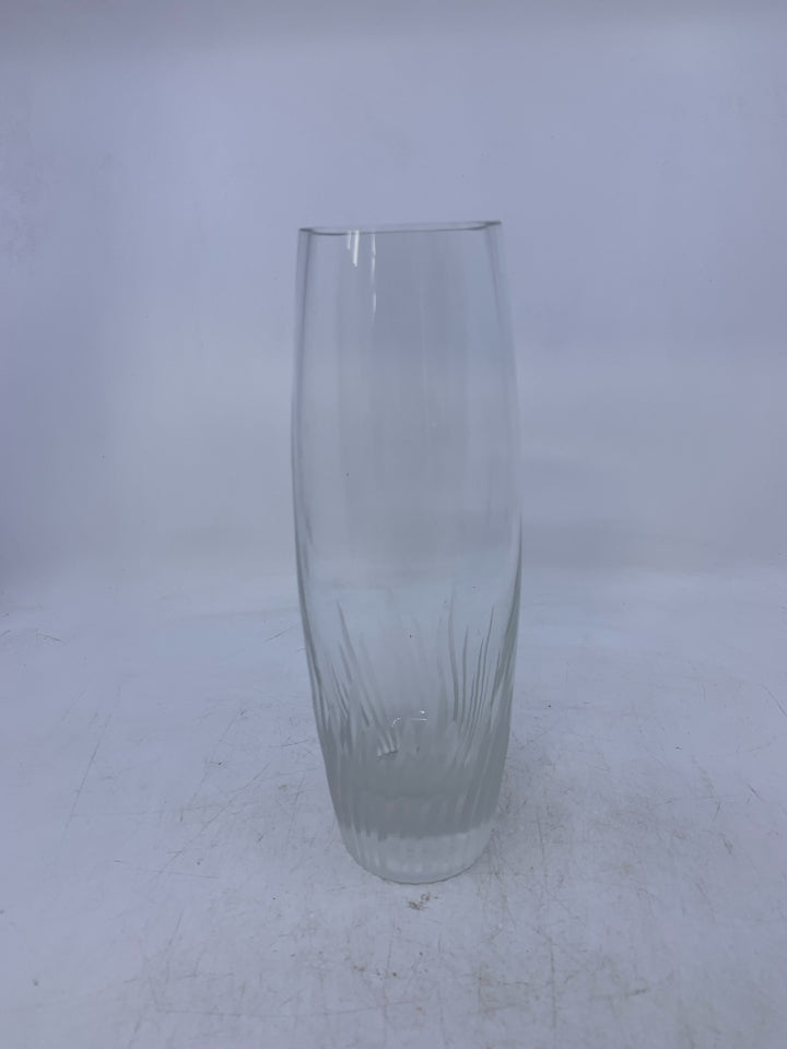 HEAVY CLEAR GLASS VASE W/ FROSTED LINED BOTTOM.