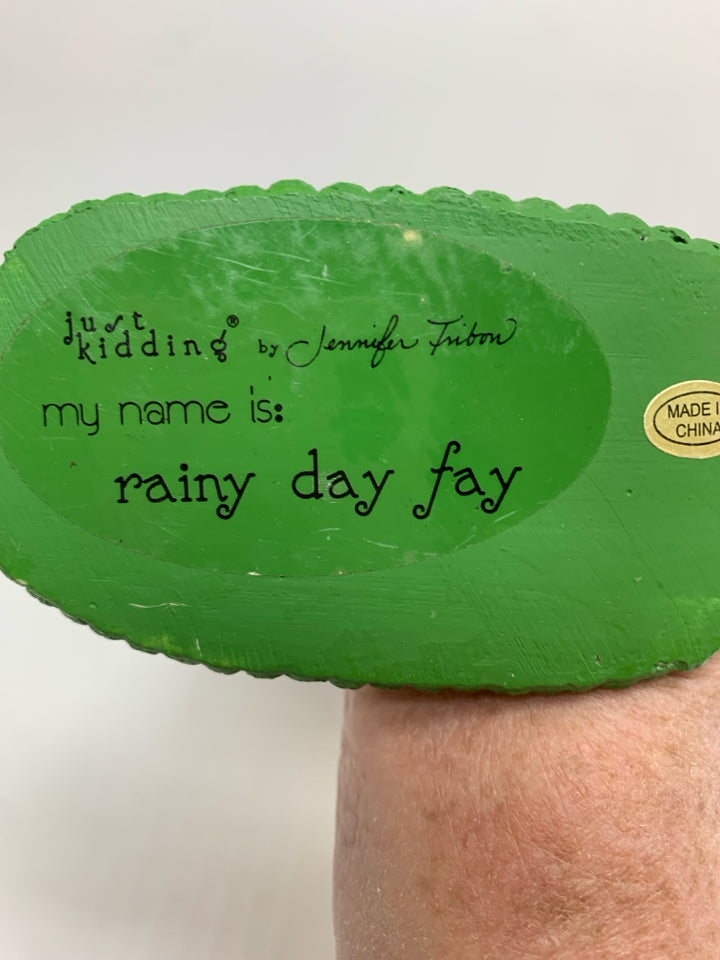 NWT RAINY DAY FAY PHOTO FRAME.