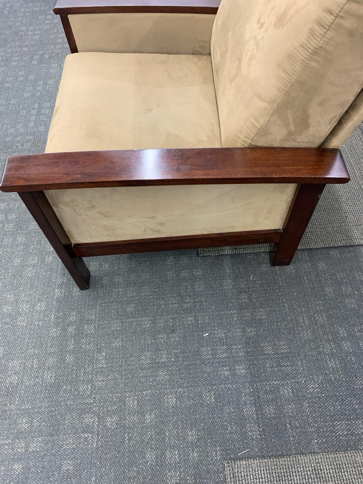 TAN FABRIC CHAIR W/WOOD BASE.