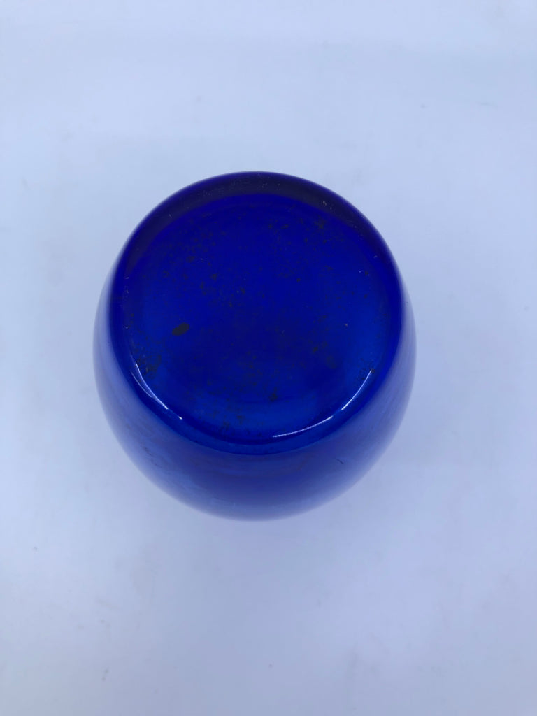 COBALT BLUE SMALL VASE.