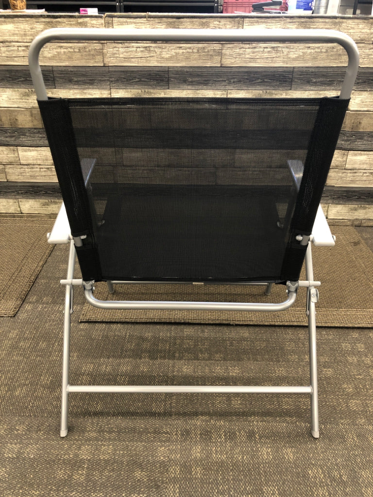 BLACK MESH FOLDING OUTDOOR CHAIR.