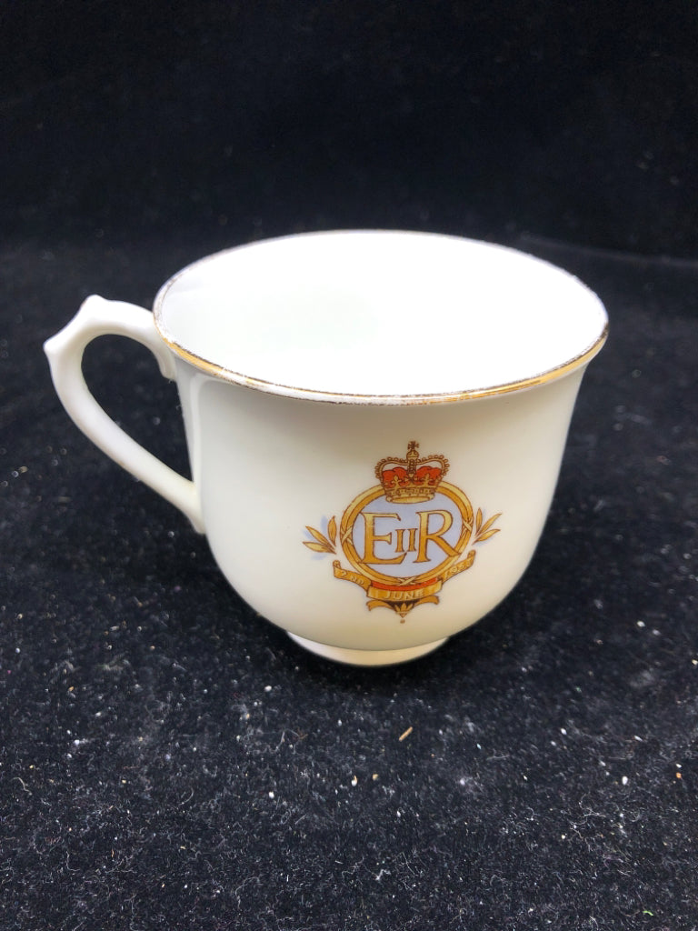 VTG SVC 3 CORONATION QUEEN ELIZABETH TEACUP SAUCERS-6PC.