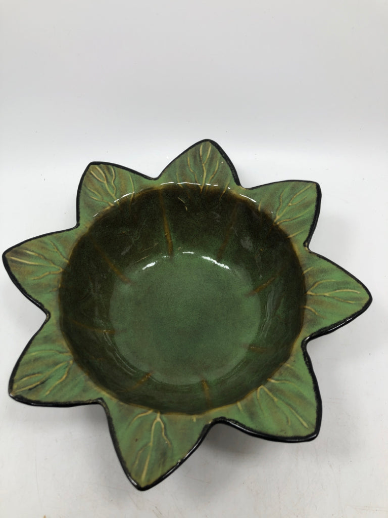 GREEN GLAZE FLOWER SHAPED CERAMIC BOWL.
