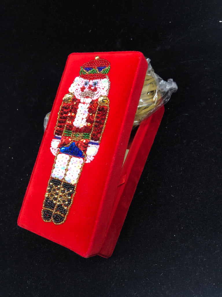 VELVET NUTCRACKER GIFT BOX W BEADS.