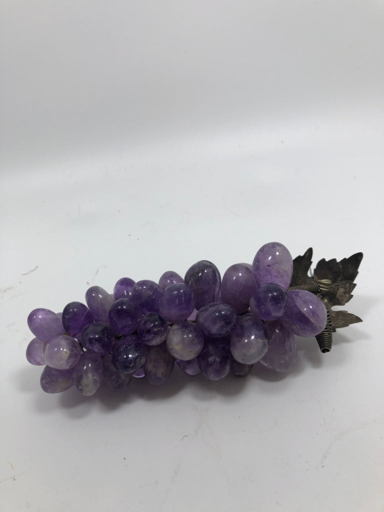 AMETHYST GRAPE DECOR W/METAL STEM.