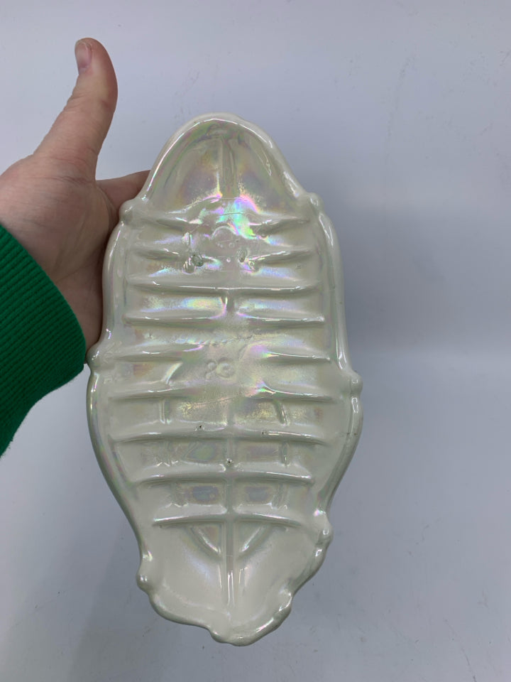 VTG CERAMIC IRIDESCENT CREAM COLORED VICTORIAN BOOT VASE 1983.