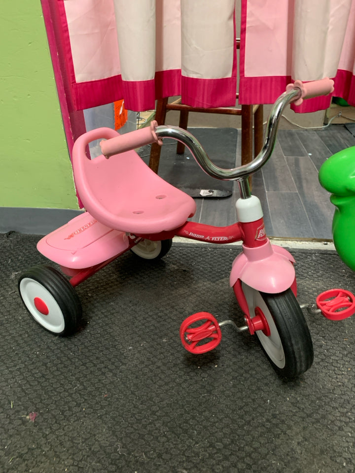 Radio Flyer Classic Pink Rider Trike