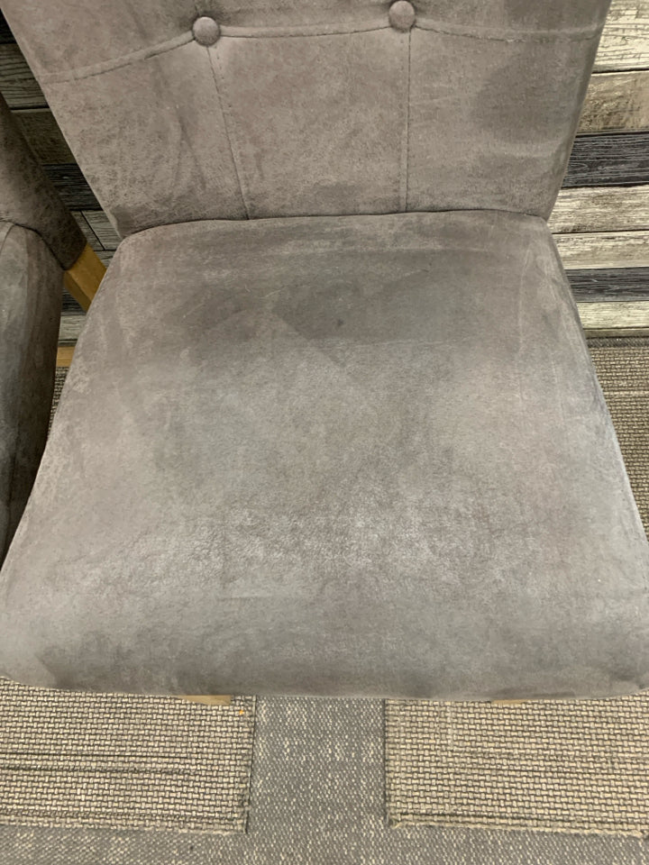 2 GRAY UPHOLSTERED CHAIRS W/WOODEN LEGS.