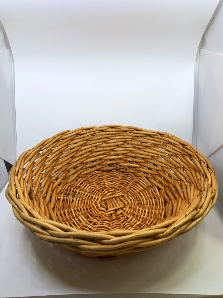 LARGE WICKER BOWL.