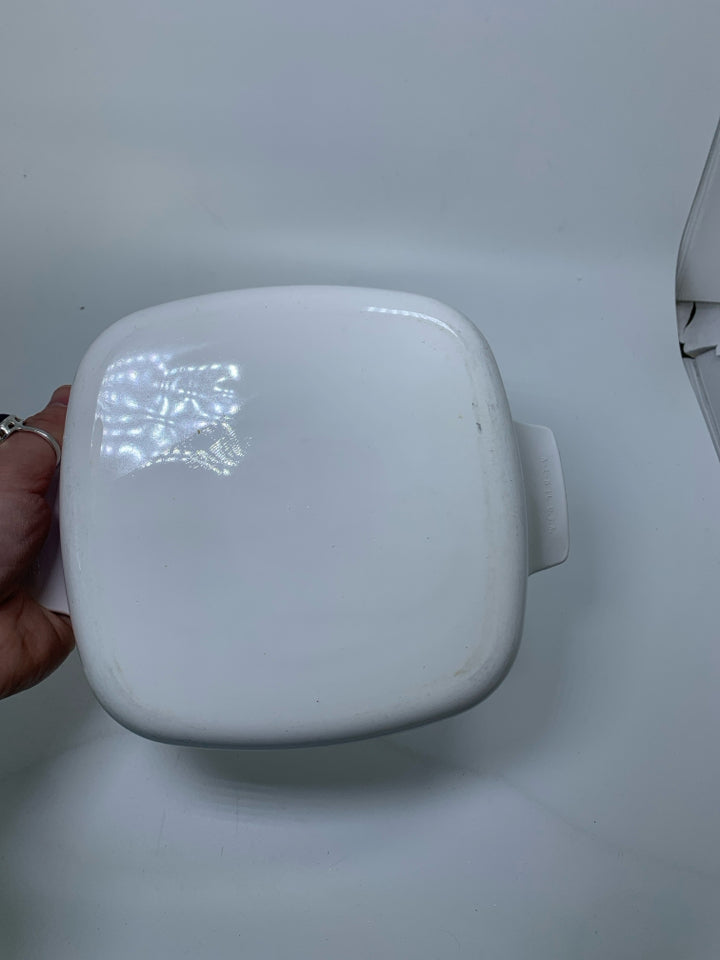 SQUARE IRIS CASSEROLE DISH.