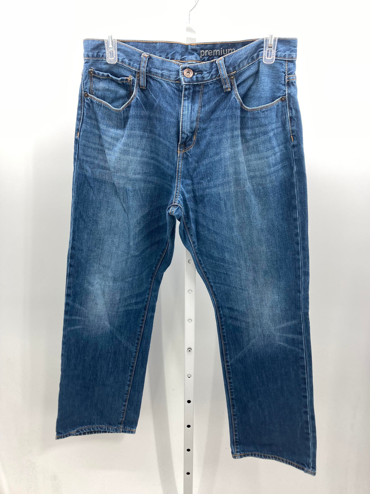 STANDARD FIT DENIM