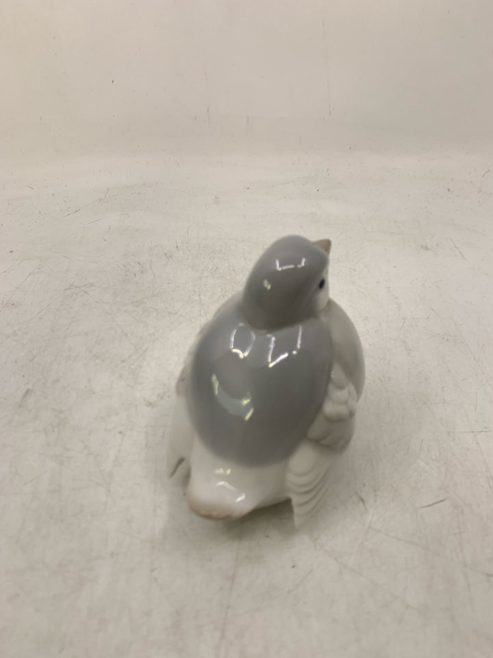 CERAMIC BABY BIRD.