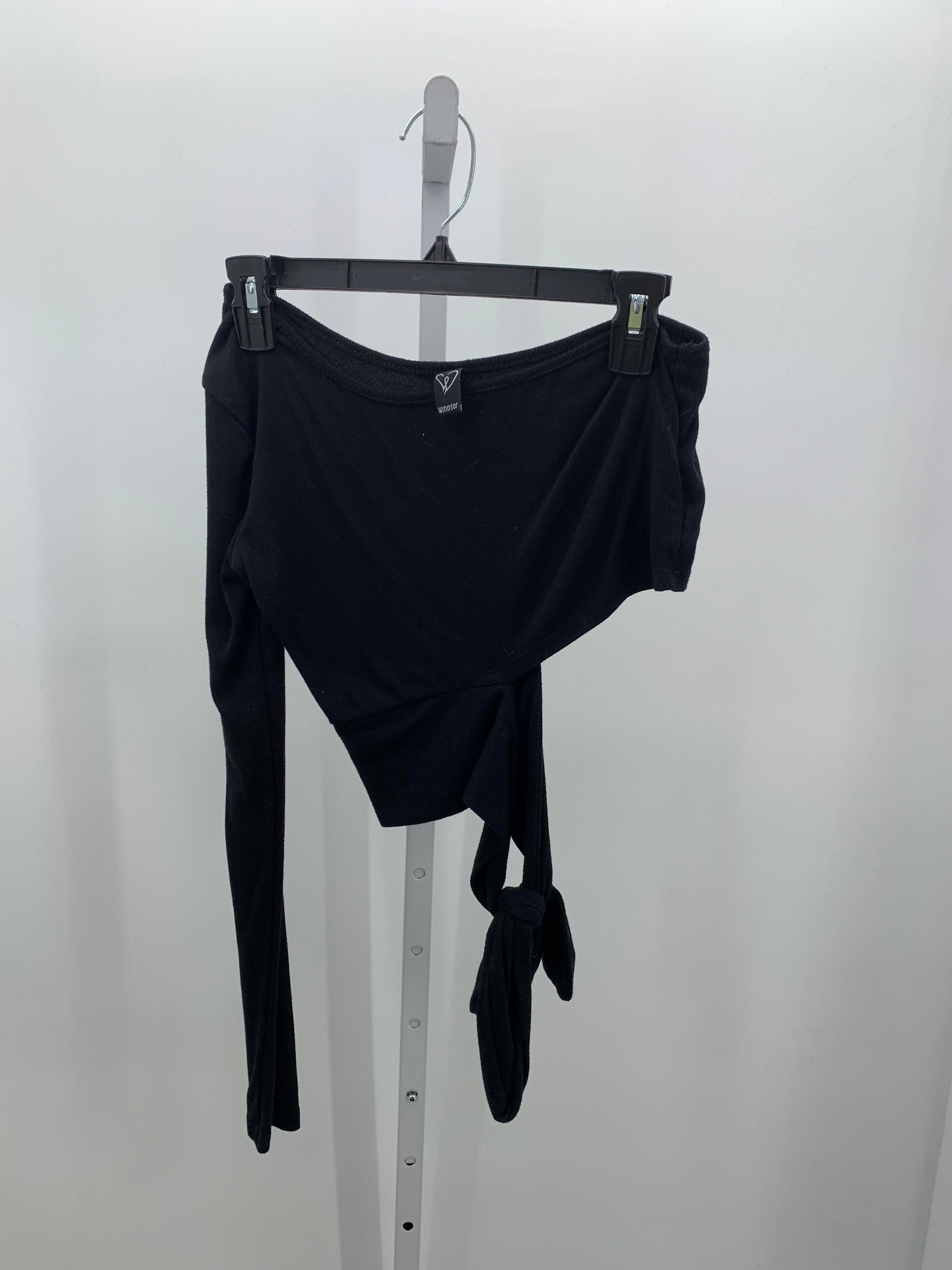 Size Medium Juniors Long Sleeve Shirt