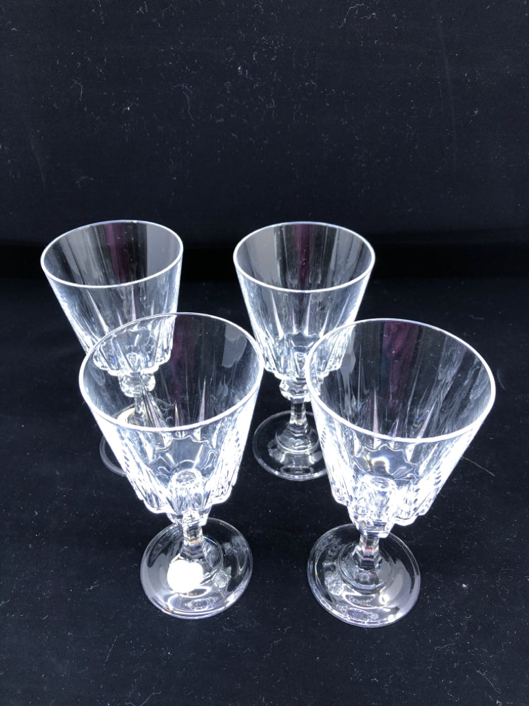 4 PRINCESS HOUSE WINE GLASSES.