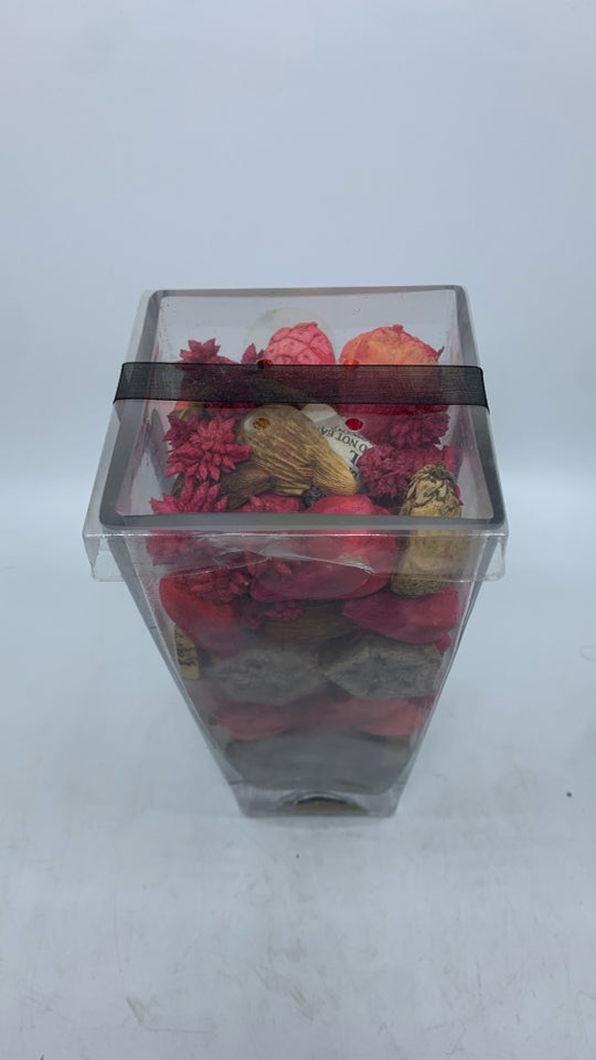 APPLE CINNAMON POTPOURRI.