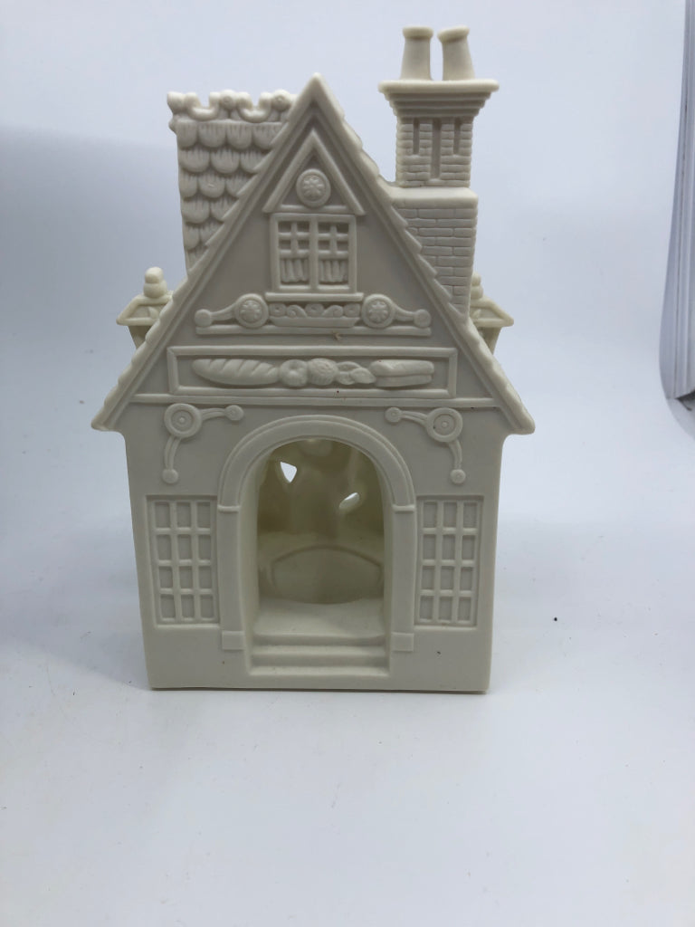 NIB PARTYLITE BAKERY CAROLERS TEA LIGHT HOLDER