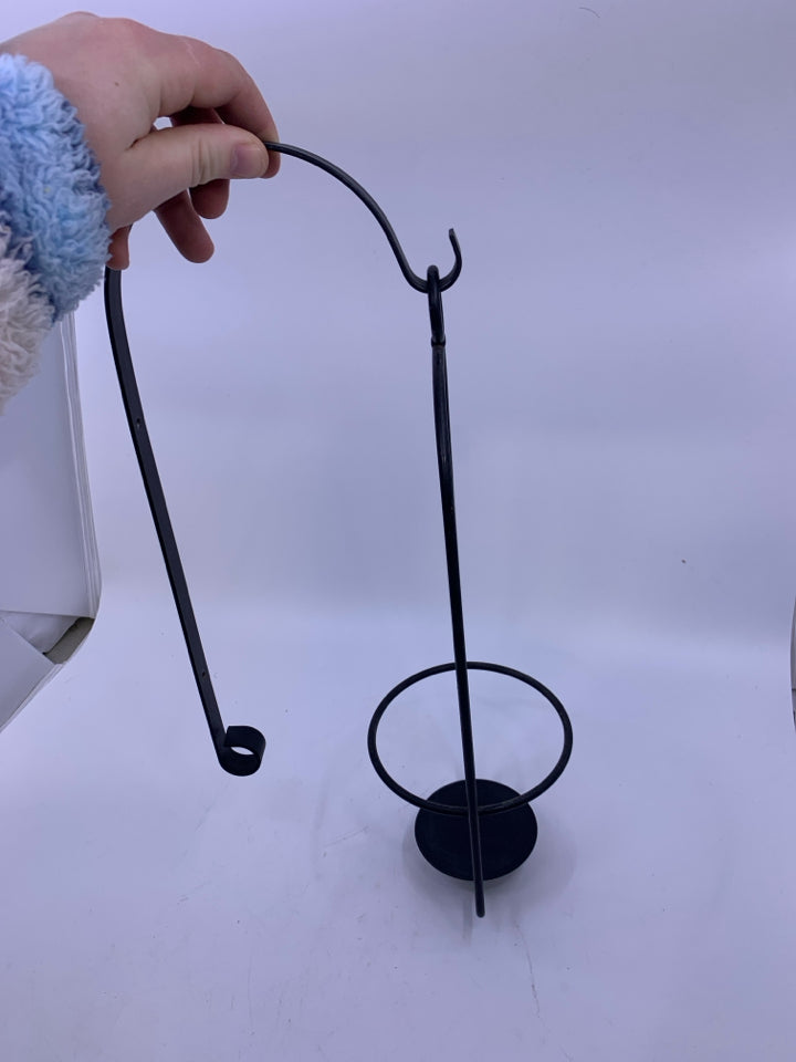 METAL JAR CANDLE HOLDER + WALL HOOK.
