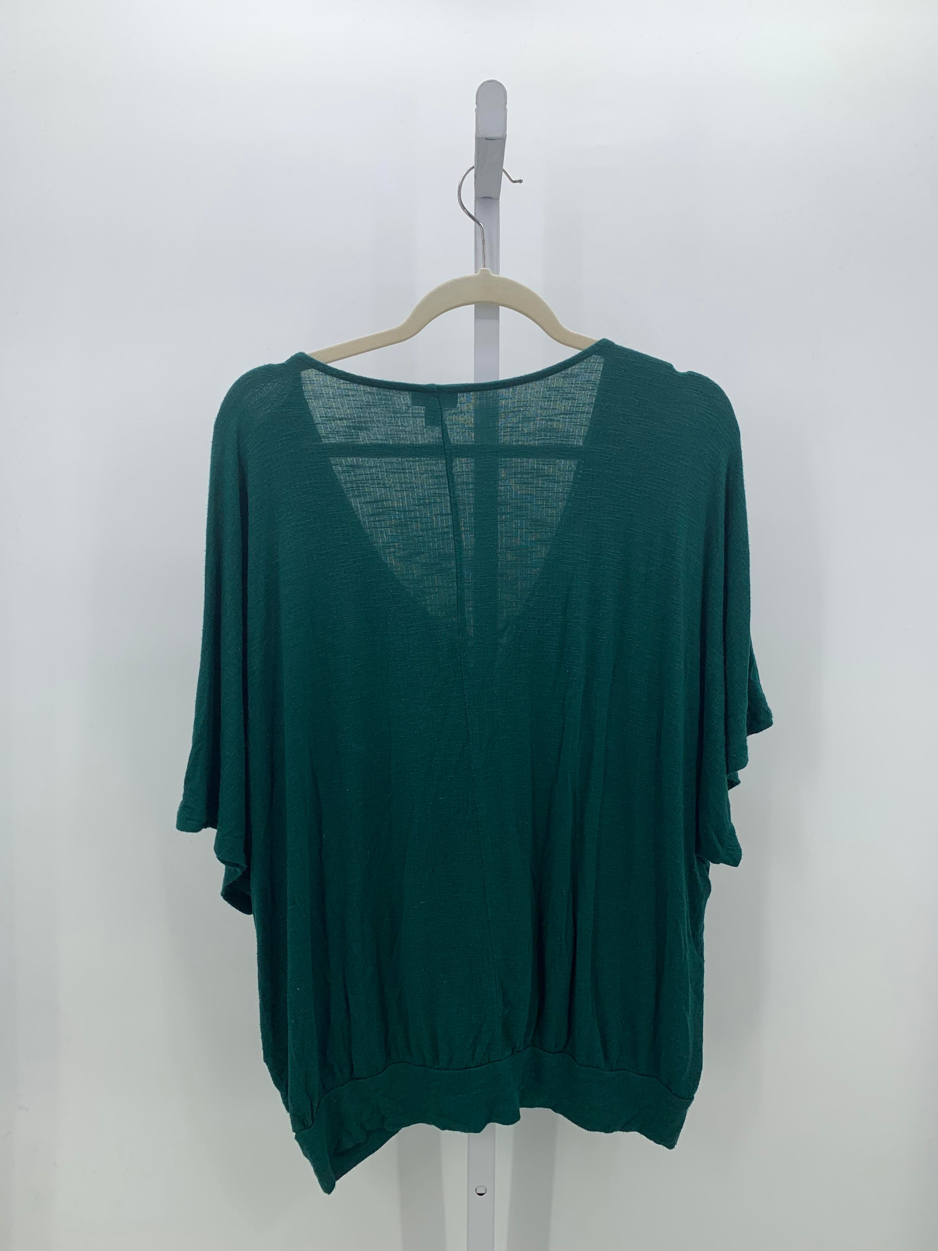 Torrid Size 0X Womens Short Sleeve Shirt