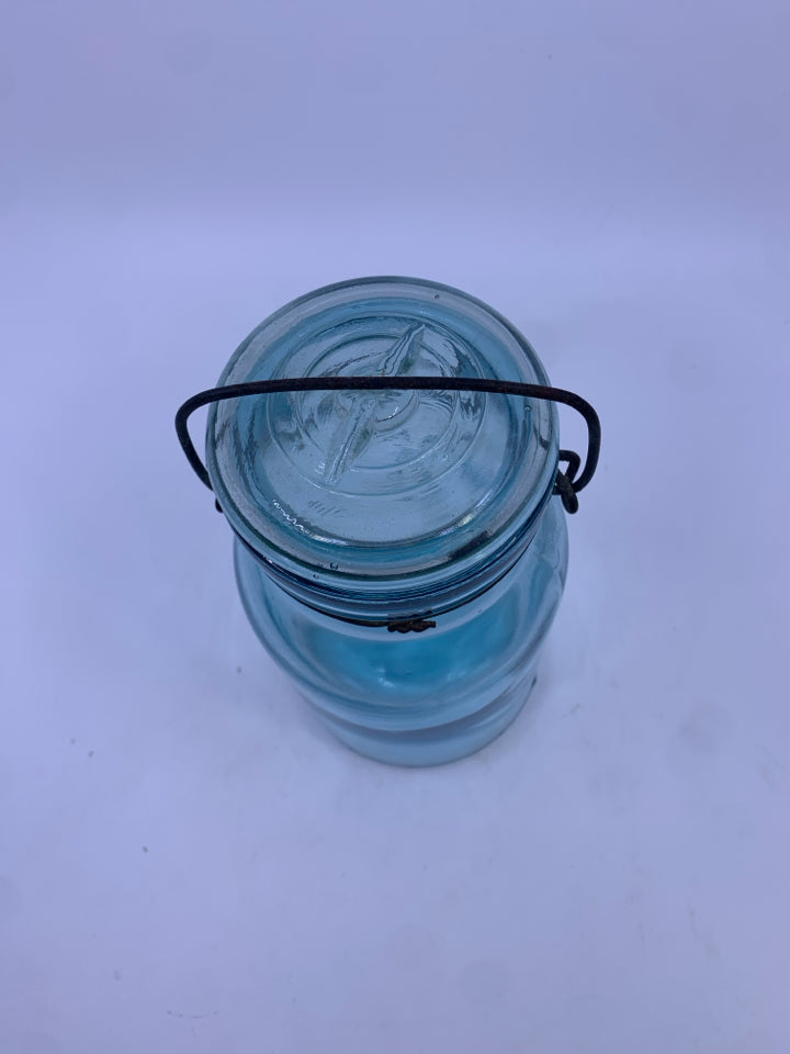 VTG LARGE BLUE ATLAS EMPTY JAR W WIRE BAIL.