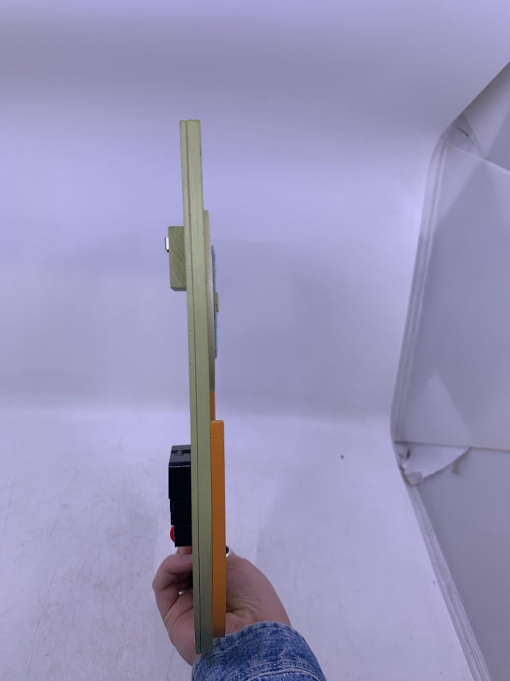 GREEN OWL CLOCK TREE BY KERRI LEE.