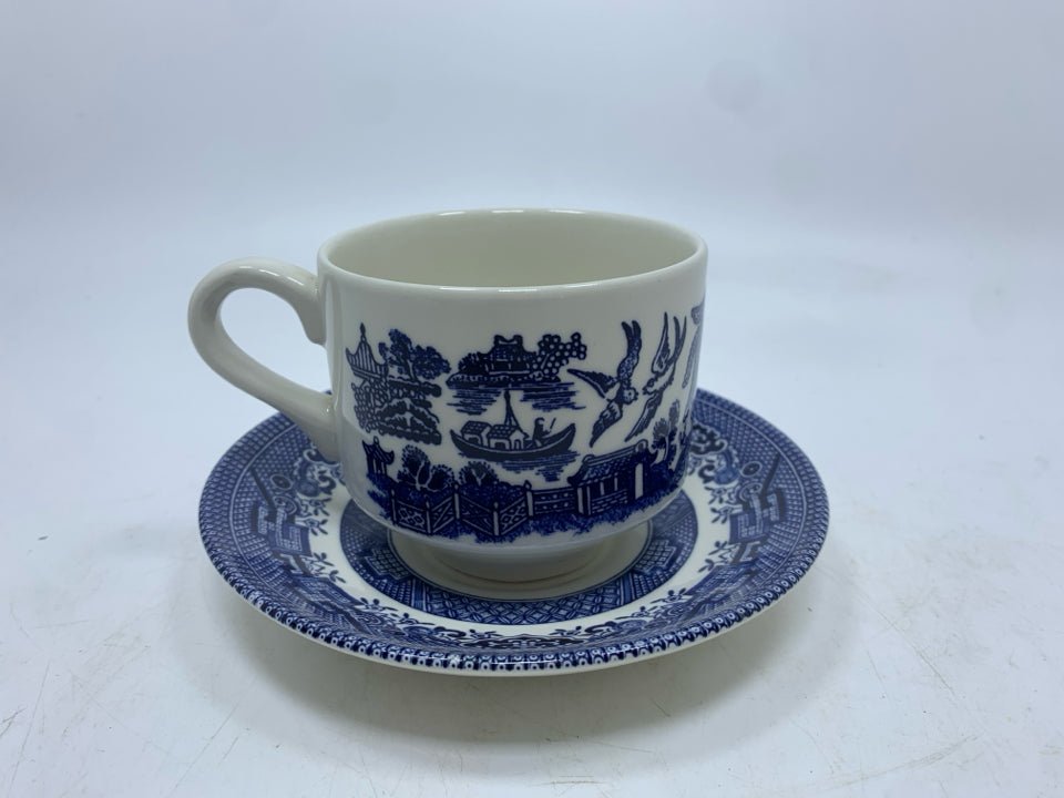 18PC CHURCHILL BLUE WILLOW SET SRVC FOR 6.