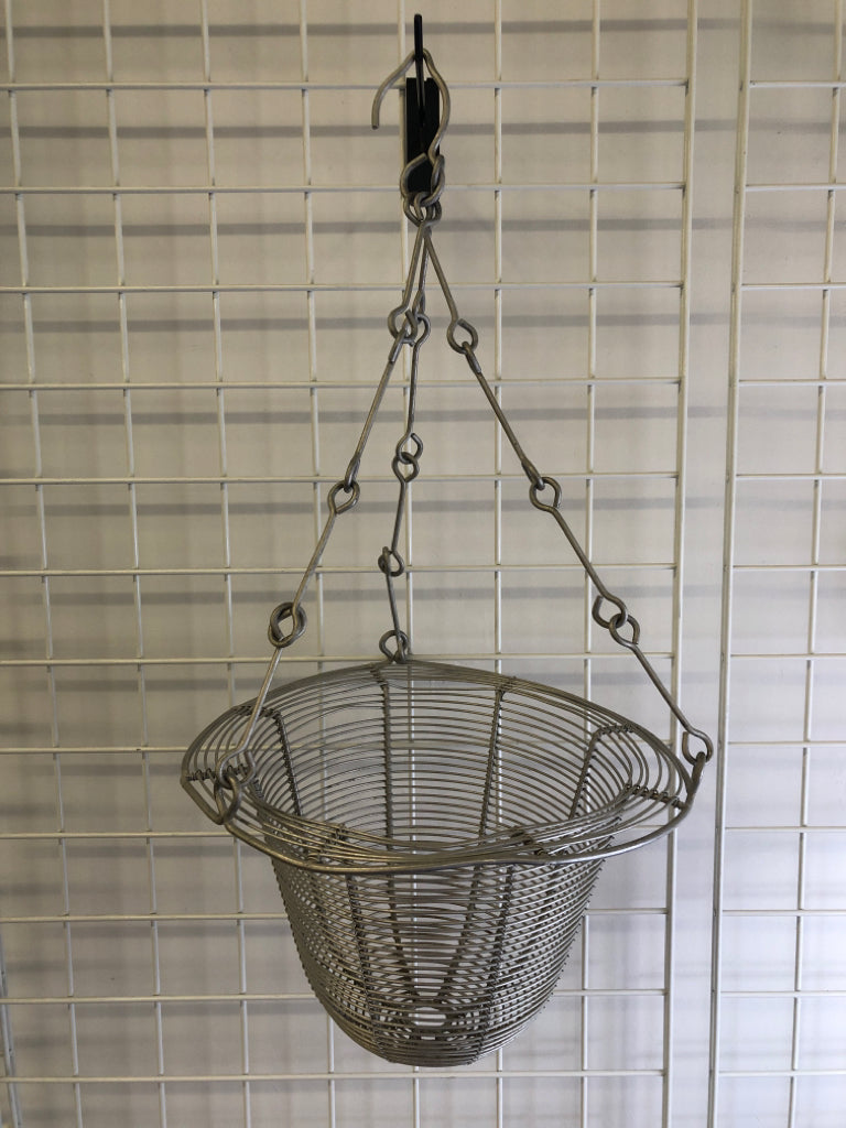 SILVER METAL HANGING PLANTER.