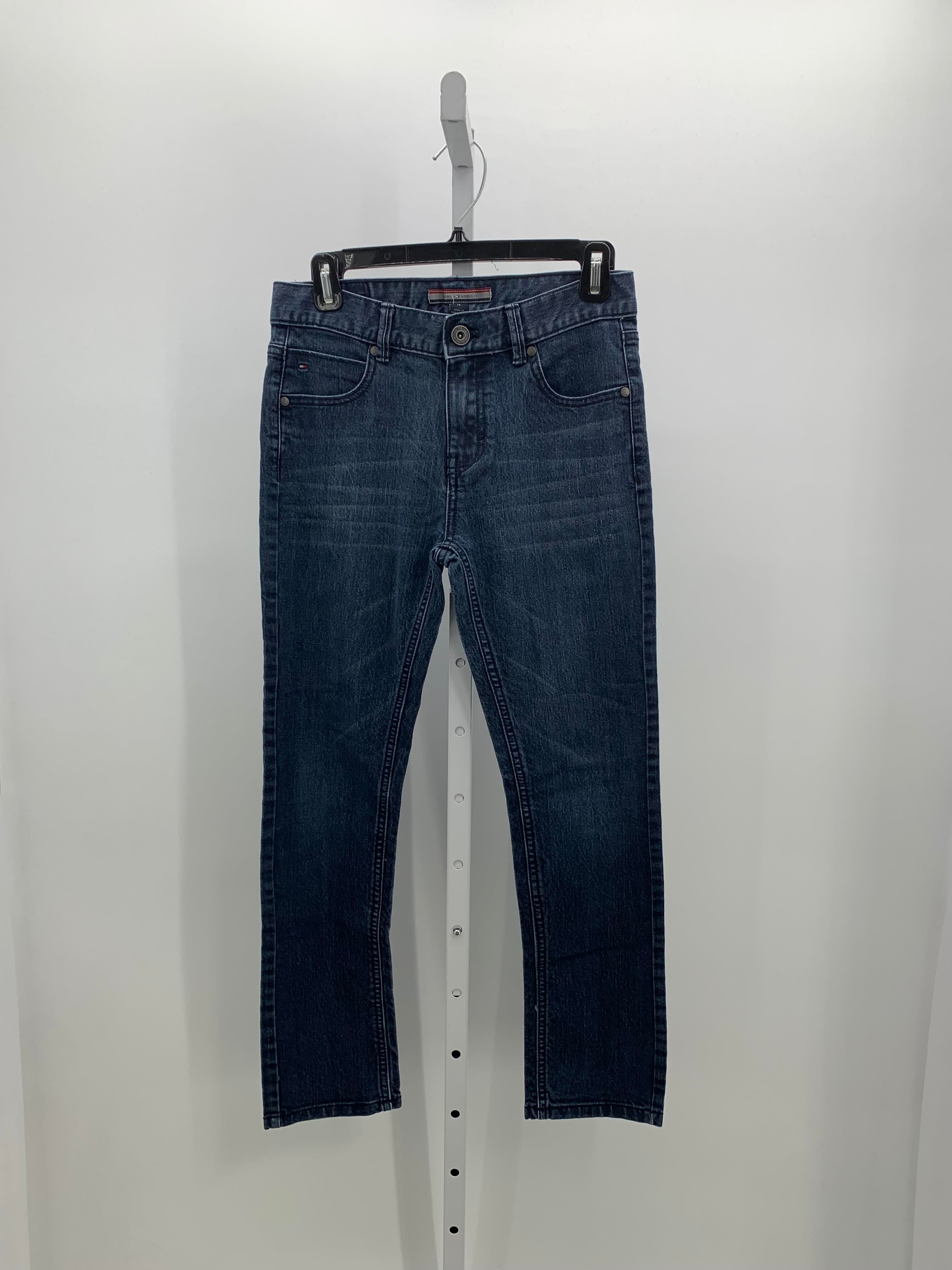 STRAIGHT LEG JEANS