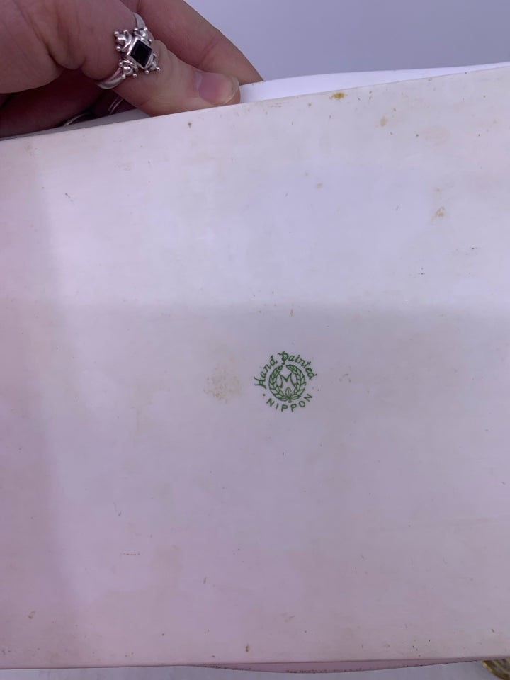 VTG 6 PC TRAY/PLATE SET WHITE W/ GOLD PINK FLOWERS.